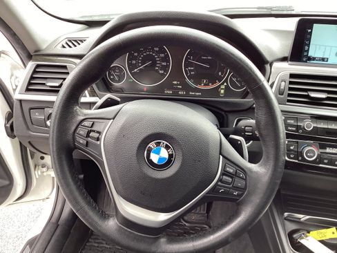 Used 2017 BMW 328d xDrive Sedan AWD/4WD image 15