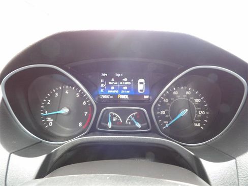 Used 2017 Ford Focus SE w/ Cold Weather Package image 20