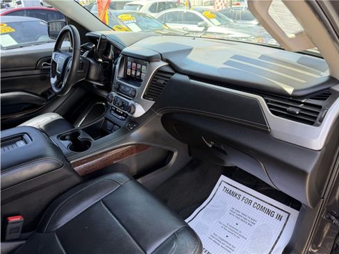 Used 2017 GMC Yukon SLT RWD image 35