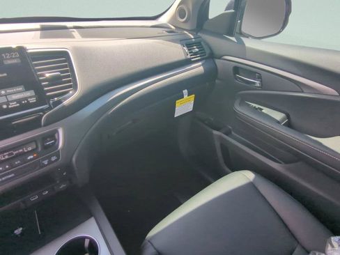 New 2026 Honda Ridgeline RTL image 14