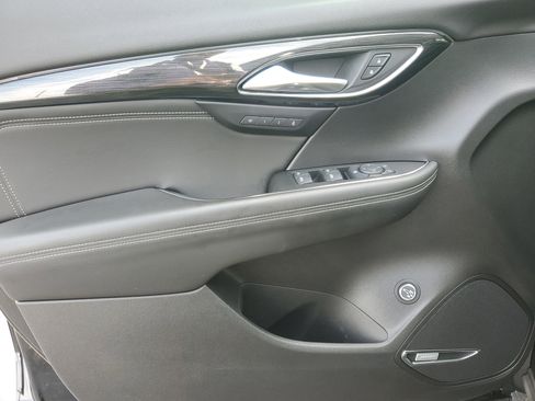 Used 2023 Buick Envision Essence w/ Technology Package I image 16