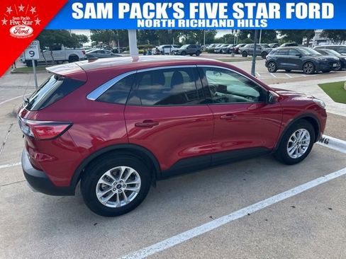 Used 2021 Ford Escape SE w/ Cold Weather Package FWD image 6