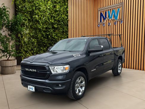 Used 2019 RAM 1500 Big Horn AWD/4WD image 3