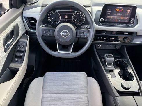 Used 2023 Nissan Rogue SV AWD/4WD image 6