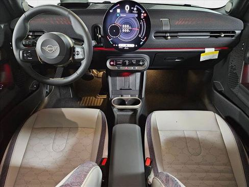 Used 2026 MINI Cooper 4-Door Hardtop FWD image 15