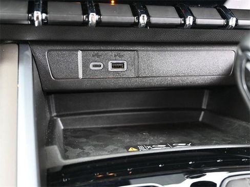 Used 2024 Chevrolet Colorado ZR2 w/ ZR2 Convenience Package III image 19