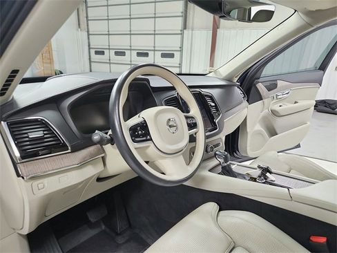 Used 2021 Volvo XC90 T6 Inscription w/ Advanced Package image 18