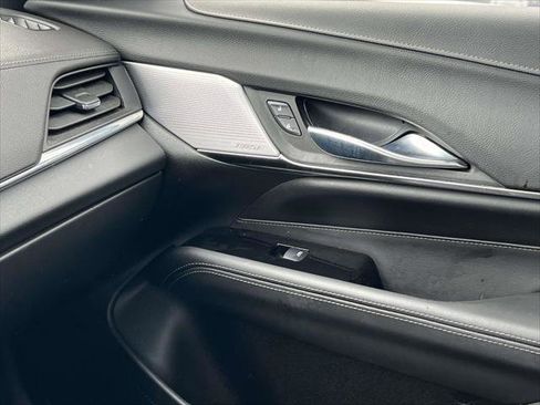 Certified 2023 Cadillac CT4 Luxury w/ Sun And Sound Package image 34