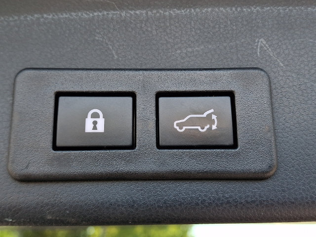 Used 2021 Subaru Ascent Limited w/ Technology Package AWD/4WD image 30