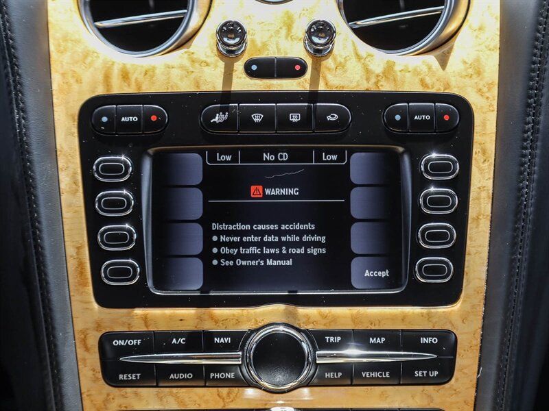 Used 2006 Bentley Flying Spur Flying Spur AWD/4WD image 31