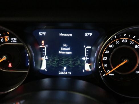 Used 2021 Jeep Gladiator Overland AWD/4WD image 22