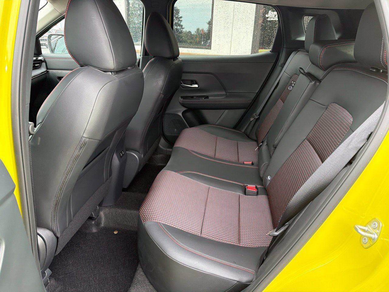 Used 2025 Nissan Kicks SR FWD image 6