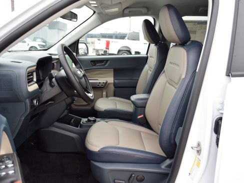 New 2026 Ford Maverick Lariat image 18