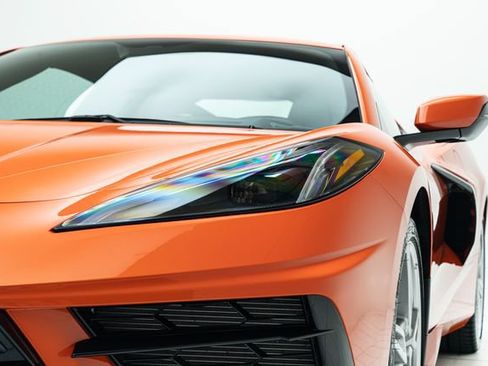Used 2021 Chevrolet Corvette Stingray Preferred Cpe w/ Z51 Performance Package RWD image 11