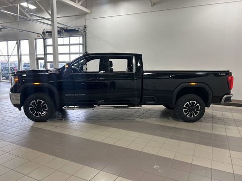 Used 2020 GMC Sierra 3500 SLE w/ SLE Value Package AWD/4WD image 2