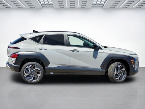 New 2026 Hyundai Kona SEL Premium image 4