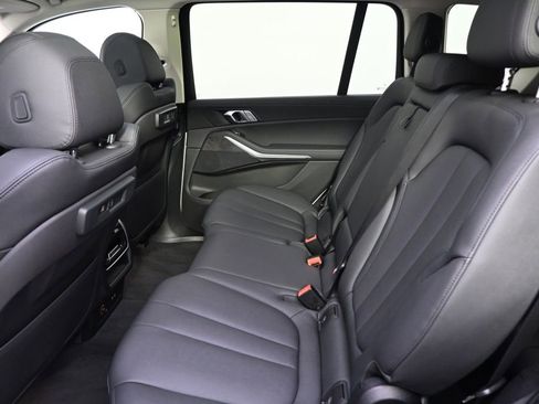 Used 2022 BMW X7 xDrive40i w/ Parking Assistance Package AWD/4WD image 21