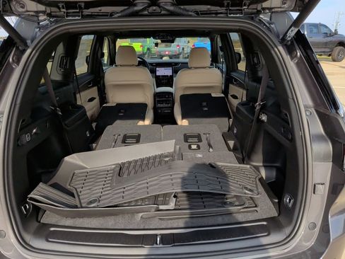 New 2025 Jeep Grand Cherokee L Limited image 50