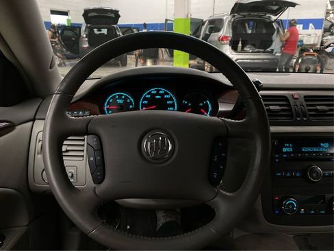 Used 2010 Buick Lucerne CX FWD image 21