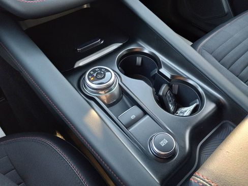 Used 2025 Ford Explorer ST-Line image 24