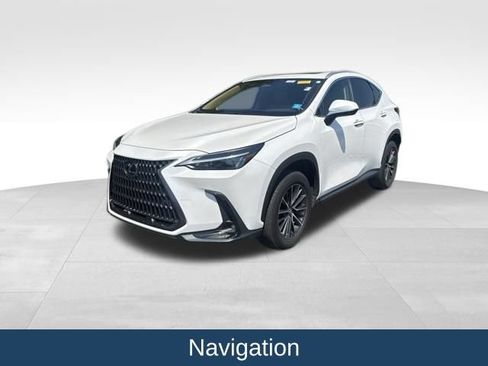 Used 2025 Lexus NX 250 FWD w/ Accessory Package (2T) image 4