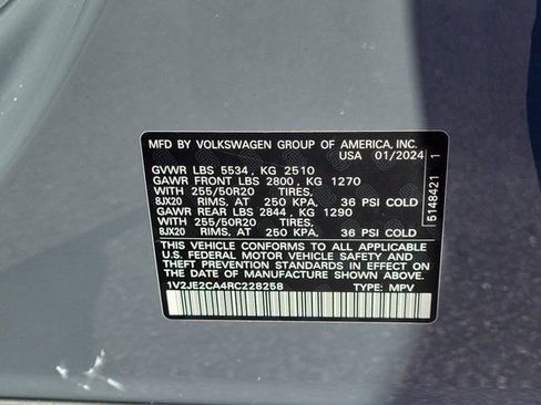 Used 2024 Volkswagen Atlas Cross Sport SE w/ Panoramic Sunroof Package FWD image 33