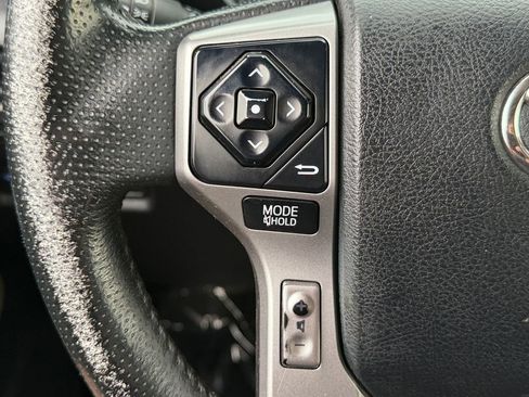 Used 2016 Toyota 4Runner SR5 image 23