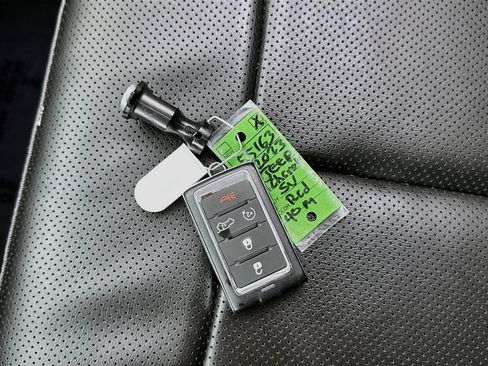 Used 2023 Jeep Grand Cherokee 30th Anniversary AWD/4WD image 31