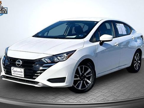 Used 2023 Nissan Versa SV FWD image 1