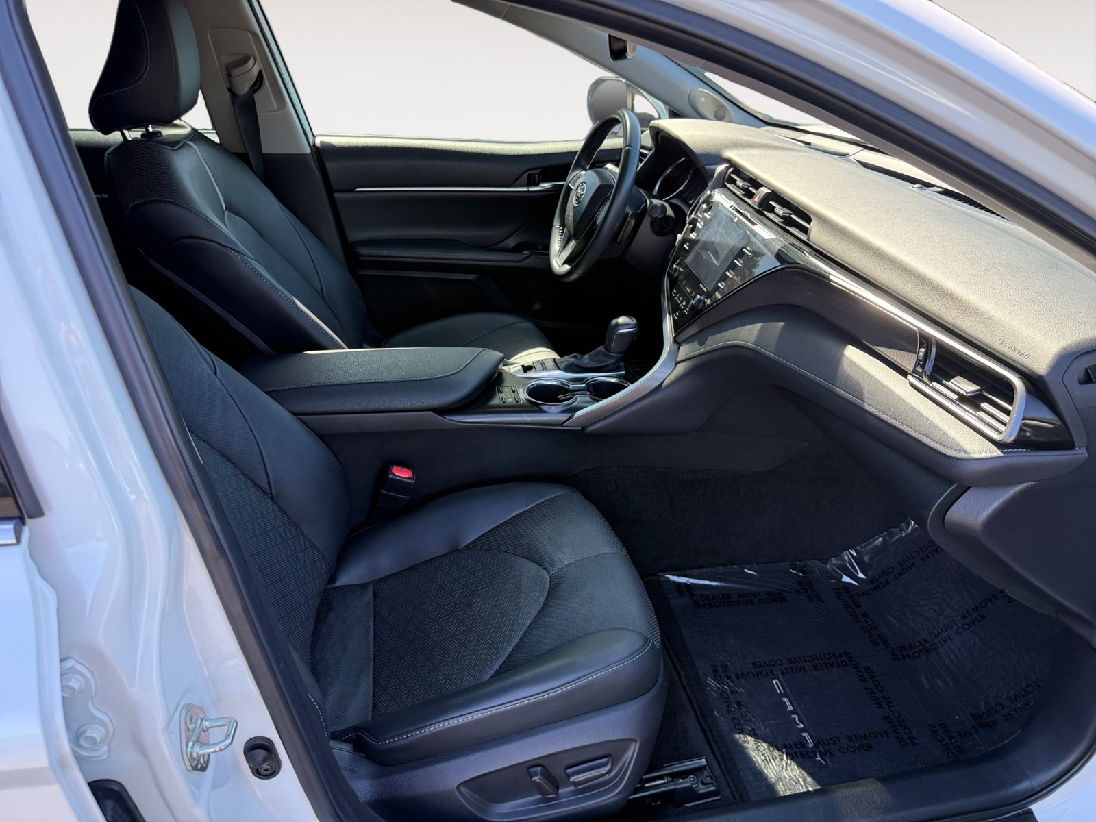 Used 2020 Toyota Camry XSE w/ Driver Assist Package FWD image 19