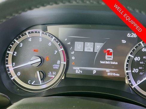 Used 2022 Toyota Highlander XLE FWD image 12