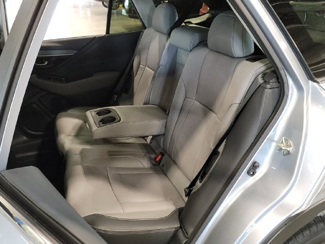Used 2020 Subaru Outback Limited XT w/ Popular Package #2 AWD/4WD image 8