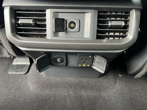 New 2025 Ford F150 Lariat w/ Equipment Group 501A Mid image 29