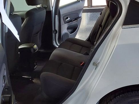 Used 2012 Chevrolet Cruze LT image 16