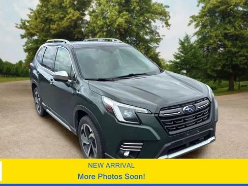 Used 2022 Subaru Forester Touring AWD/4WD image 1