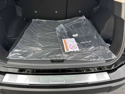 New 2026 Nissan Rogue SV w/ Cold Weather Package AWD/4WD image 15