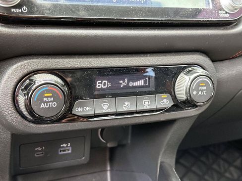 Used 2021 Nissan Kicks SR FWD image 19