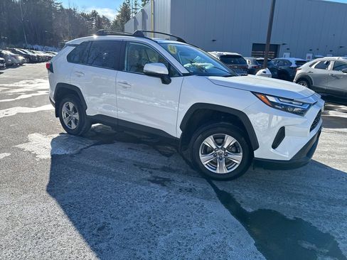 Used 2022 Toyota RAV4 XLE image 7