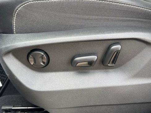 Used 2024 Volkswagen Atlas SE image 10