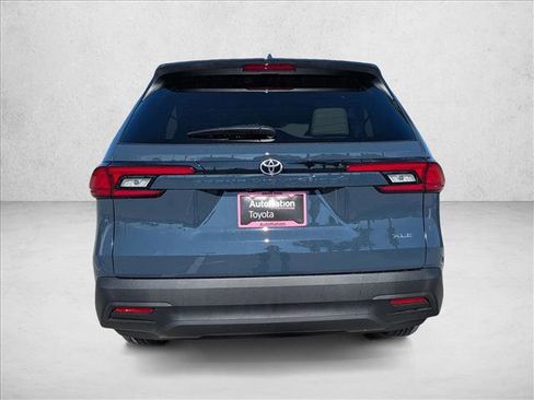 New 2026 Toyota Grand Highlander XLE image 7