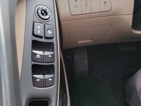 Used 2016 Hyundai Elantra SE w/ Option Group 02 image 14