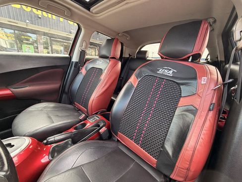 Used 2013 Nissan Juke SL FWD image 12