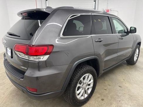 Used 2021 Jeep Grand Cherokee Laredo AWD/4WD image 5