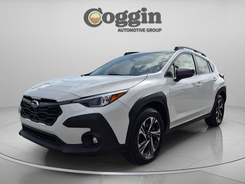 Used 2024 Subaru Crosstrek 2.0i Premium AWD/4WD image 2