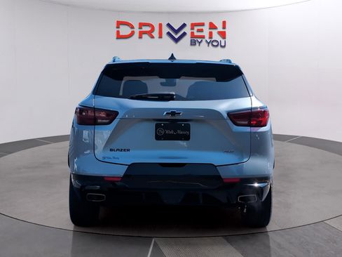 Used 2024 Chevrolet Blazer RS w/ Driver Confidence II Package FWD image 4