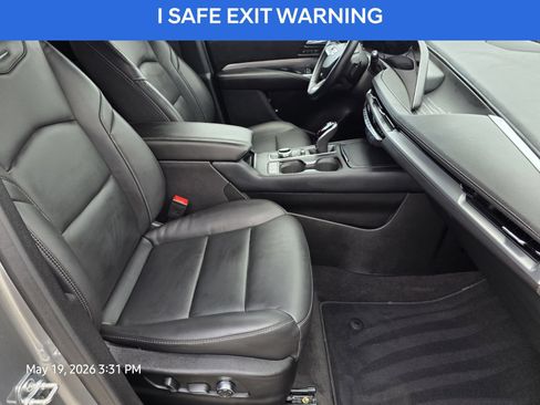 Used 2025 Cadillac XT4 Premium Luxury FWD image 15