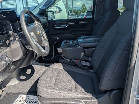 Used 2023 Chevrolet Silverado 1500 LT AWD/4WD image 13