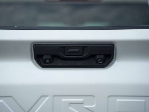 Used 2022 Chevrolet Silverado 2500 LT w/ Convenience Package AWD/4WD image 11