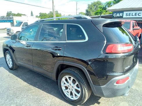 Used 2015 Jeep Cherokee Latitude AWD/4WD image 7