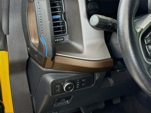 Used 2022 Ford Bronco Outer Banks image 10